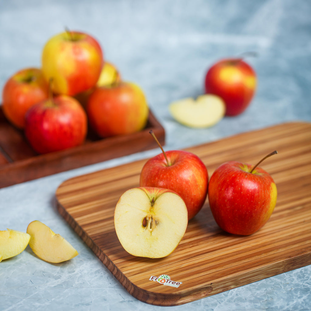 Apple Royal Gala (1 KG)