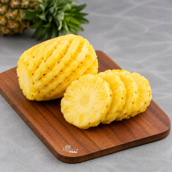 Peeled Pineapple (1 PC)